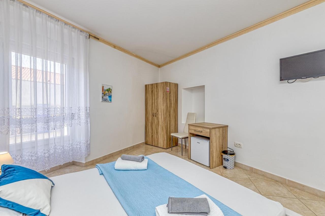 Rooms On Liberty Square Porec Luaran gambar